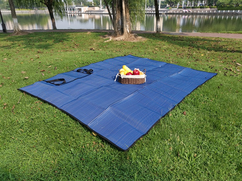 Picnic Blanket Waterproof and Foldable
