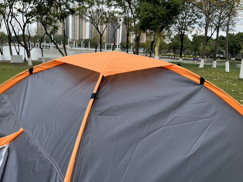  Hot Seller Promotion Polyester Camping Dome Tent 2/3/4 Persons 