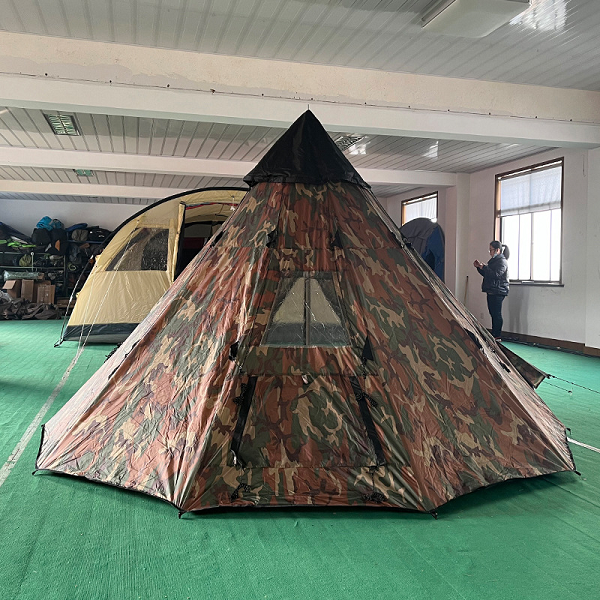 6 Persons Pyramid Camping Tent Outdoor Tent Made in China